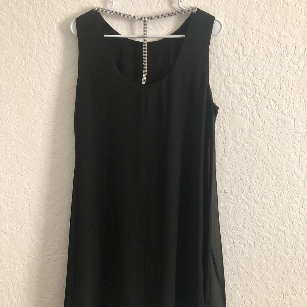 Cocktail dress.  Be the bell of the ball! - Picture 2 of 3